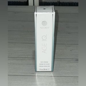 Neora AGE IQ Day Cream 1 Fl Oz 30 mL (11/2021) Skin Care Face